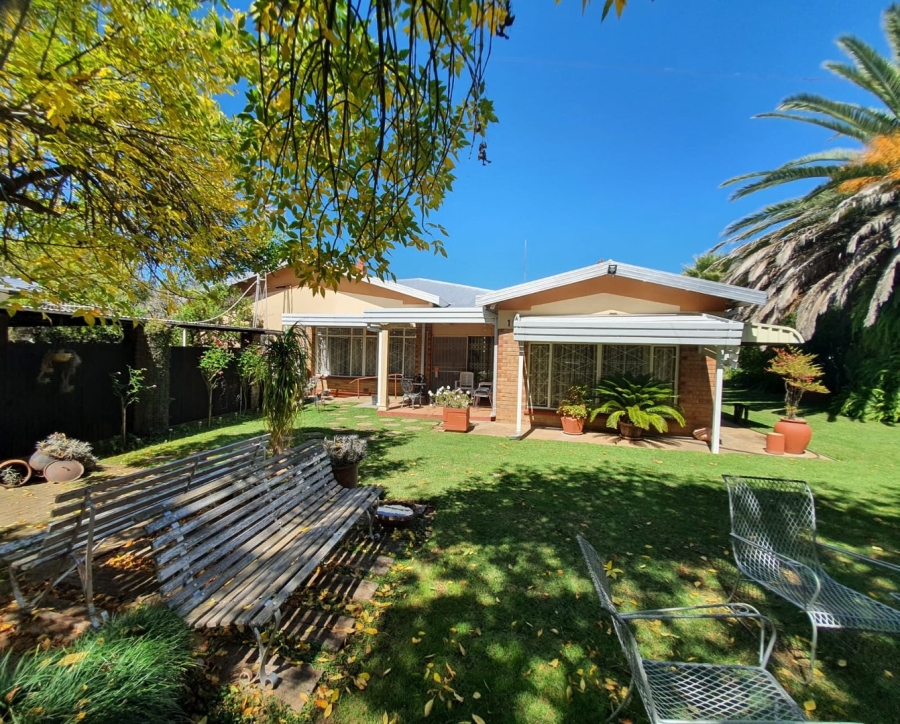 4 Bedroom Property for Sale in Dewetsdorp Free State